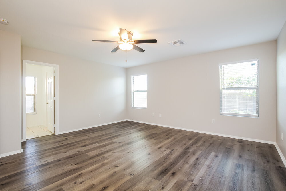 Building Photo - 8211 W Mission Ln