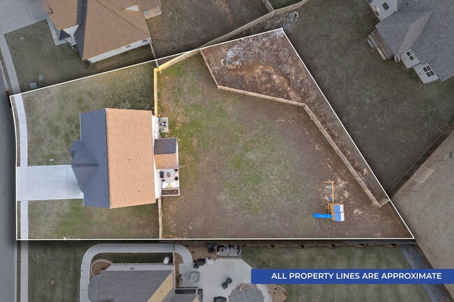 Building Photo - 331 Bluebriar Trace