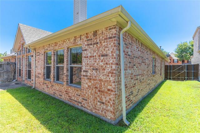 Building Photo - 2729 Tangerine Ln