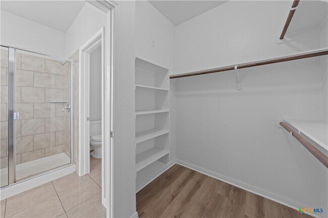Building Photo - 715 Wyndham Hill Pkwy