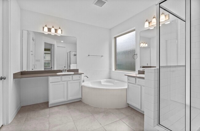 Building Photo - 23426 Yaupon Hills Dr