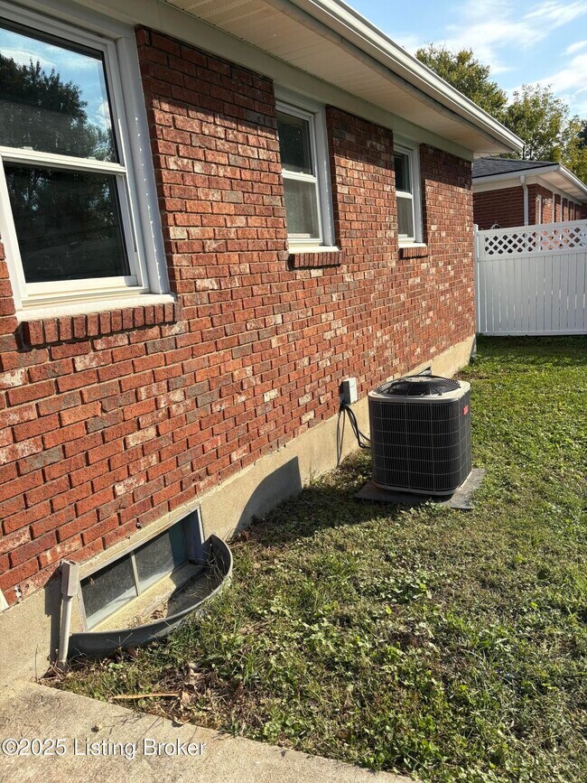 Building Photo - 5006 Tumeric Ln