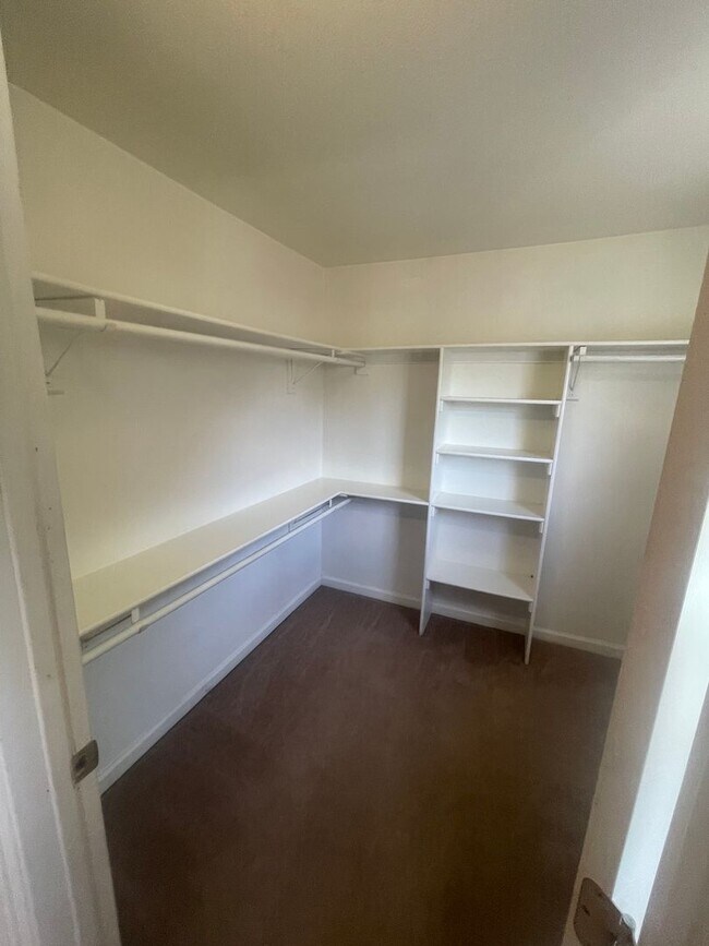 Building Photo - (2539 10th Ave Ct.)