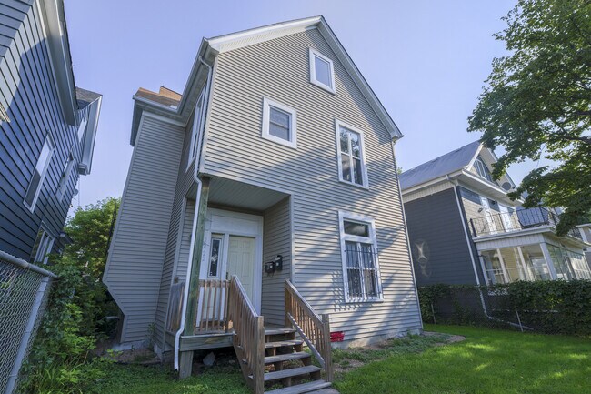 Building Photo - 2222 Glenwood Ave