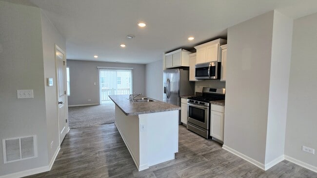 Building Photo - 2484 Alison Ave