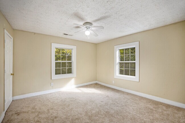 Building Photo - 1162 Sims St SW