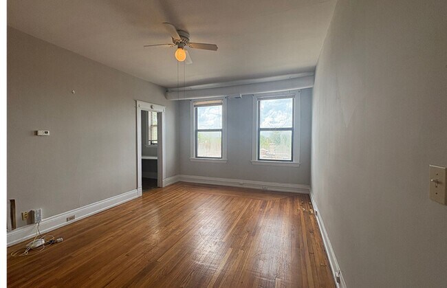 Building Photo - 3241 Jefferson Ave