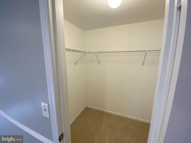 Building Photo - 9400 Candleberry Ct