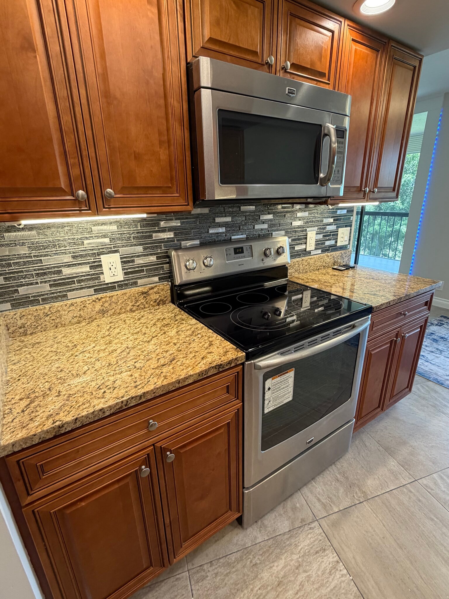 Building Photo - 5279 Fountains Dr S
