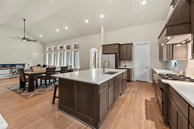 Building Photo - 4225 Hollow Wind Wy
