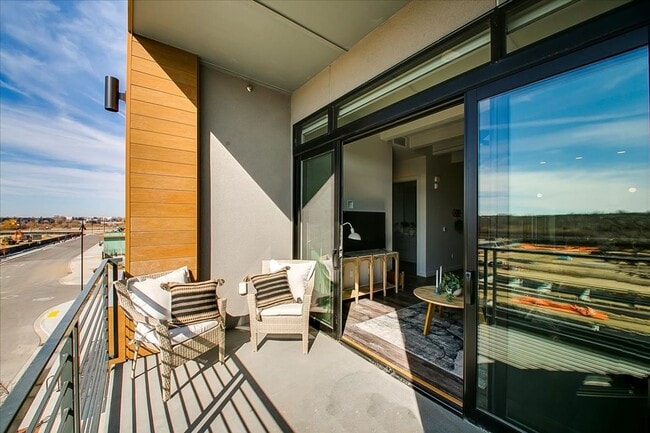 Building Photo - Absolutely! This home offers the perfect blend of luxury, convenience, and comfort.