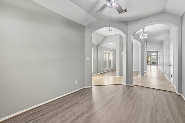 Building Photo - 27119 Postwood Manor Ct