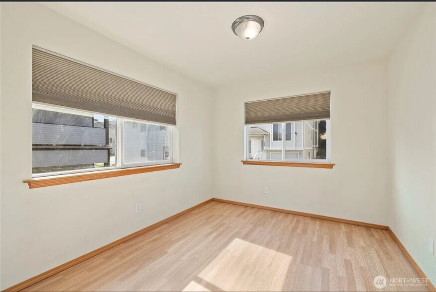 Building Photo - 3128 Broadway
