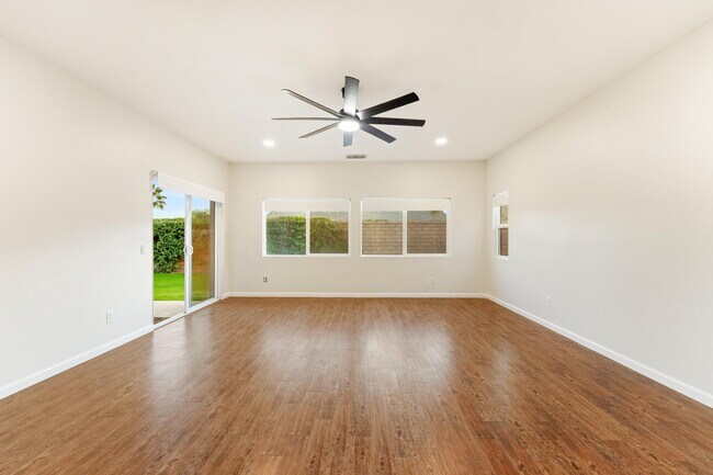 Building Photo - 82603 Grass Flat Ln