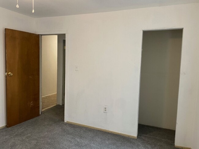 Building Photo - 3 BED, 2 BATH HOME LOCATED IN COUNTRY!