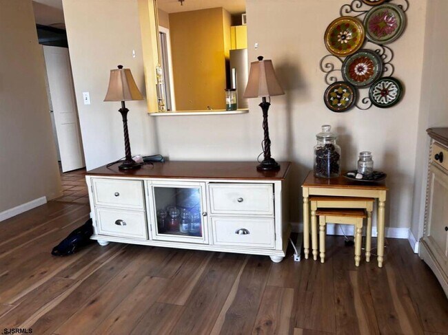 Building Photo - 3101 Boardwalk