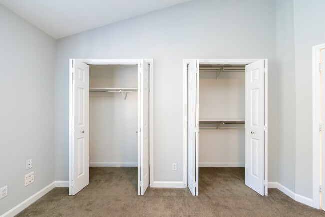 Building Photo - 510 N Poplar St