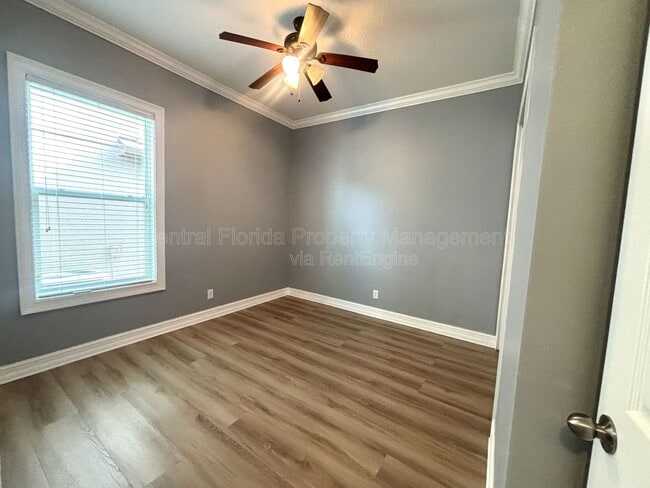 Building Photo - 984 Maypole Dr