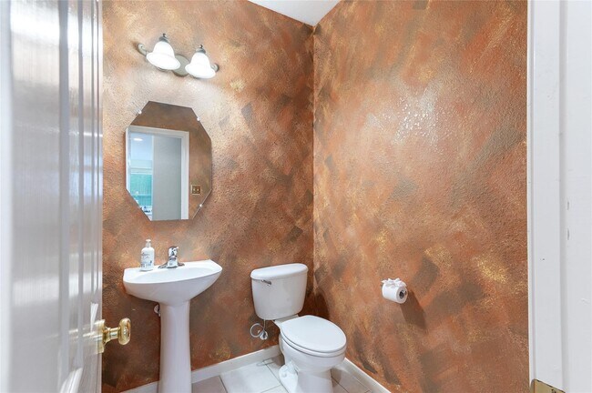 Building Photo - 4302 Country Oaks Ct