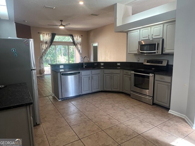 Building Photo - 166 Natures Dr