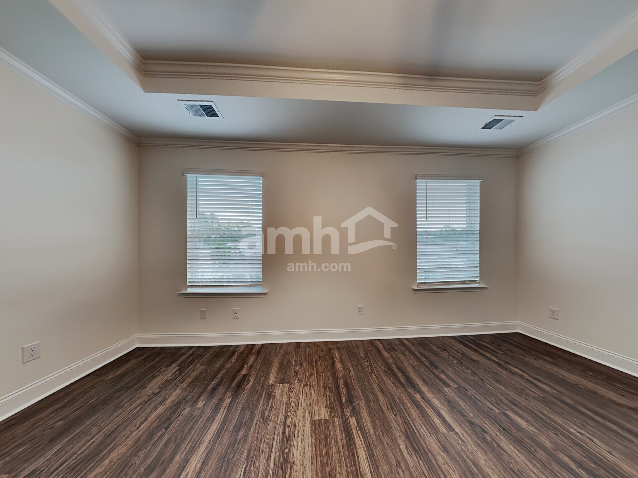 Building Photo - 116 Thatchet Dr