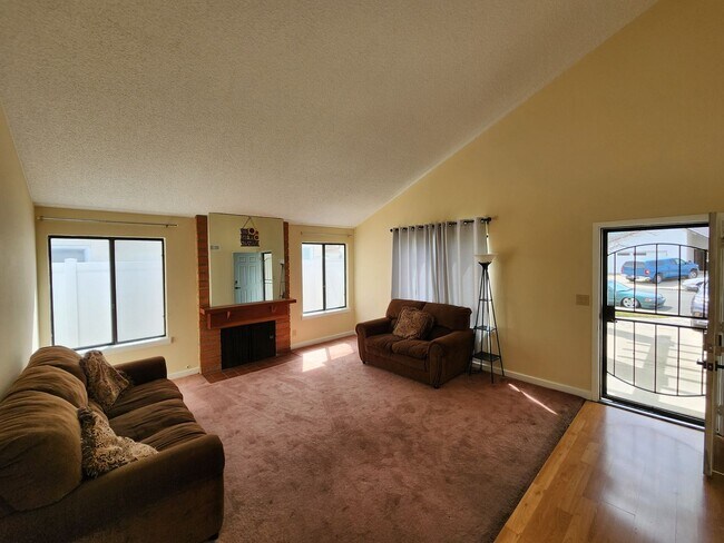 Building Photo - Single Story 4 Bedroom House in Mira Mesa