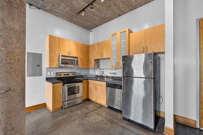 Building Photo - 1601 Washington Ave