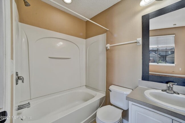 Building Photo - 480 Cabernet Pl