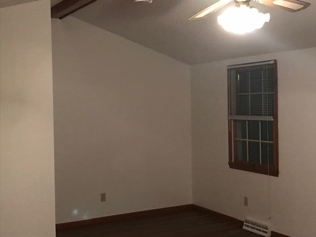 Master Bedroom Cathedral Ceiling - 25 Winspear Rd
