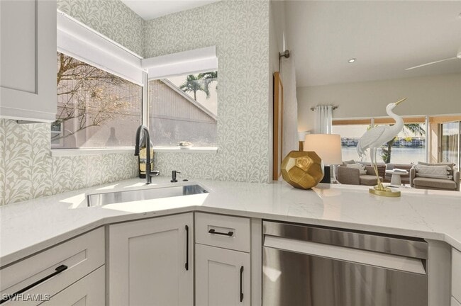 Building Photo - 2730 Sailors Way