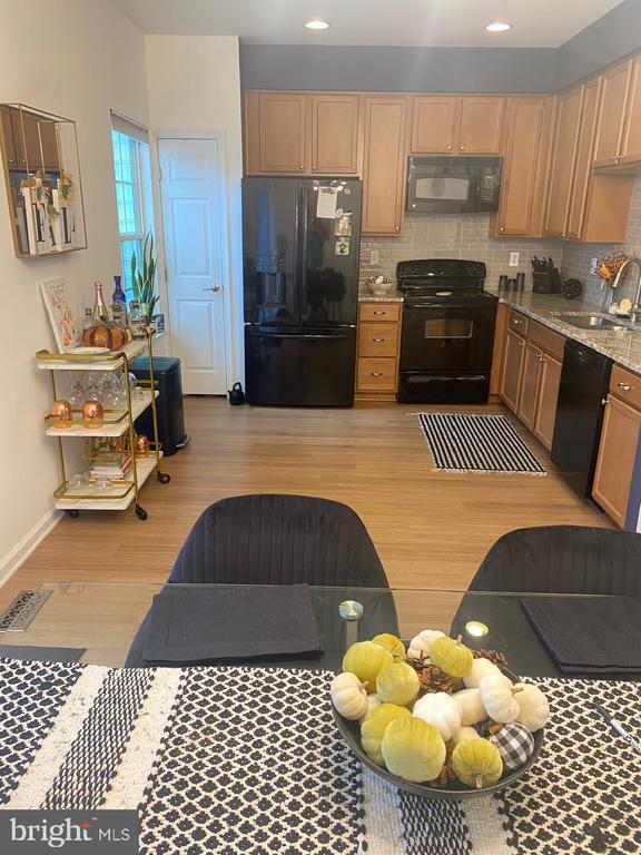 Building Photo - 505 Tifton Ln