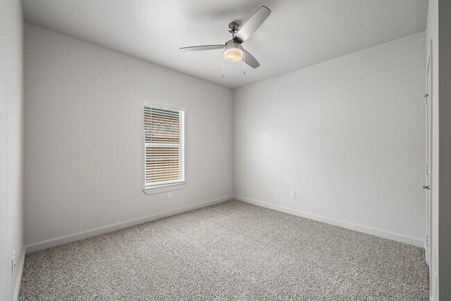 Building Photo - 4108 Trenton Ave