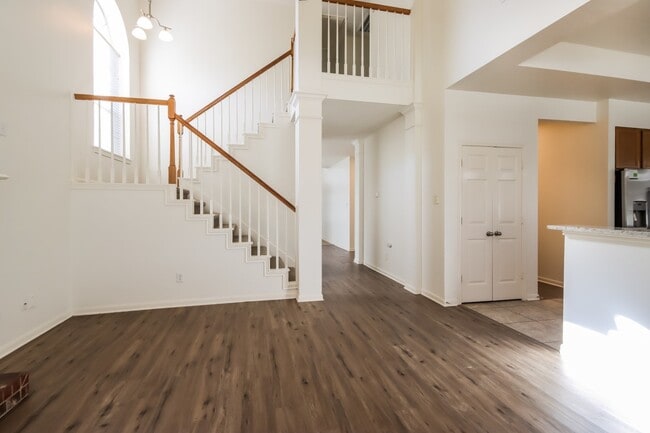 Building Photo - 3811 Spruce Bay Dr