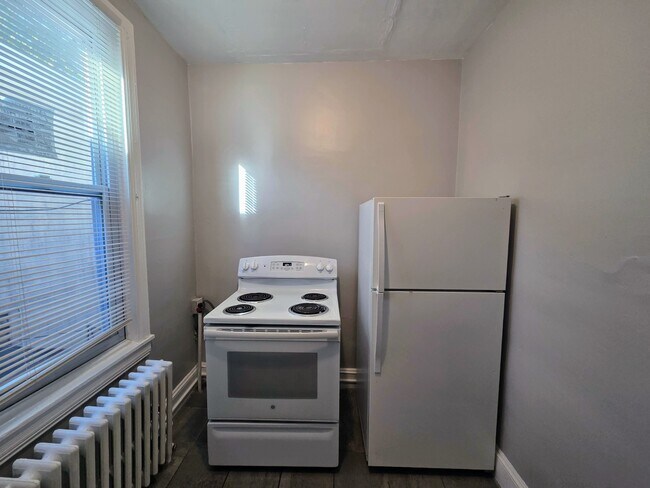Building Photo - 3246 N 13th St