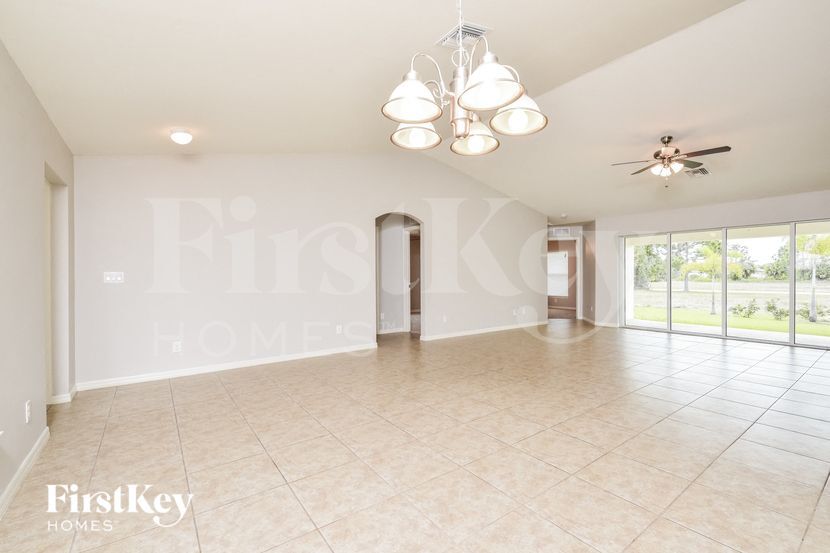 Building Photo - 2914 NW 26th Terrace