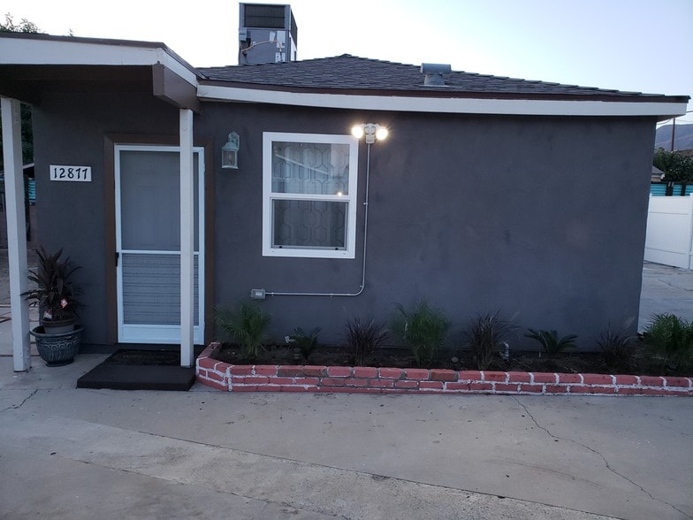 Front of House - 12877 Glenoaks Blvd
