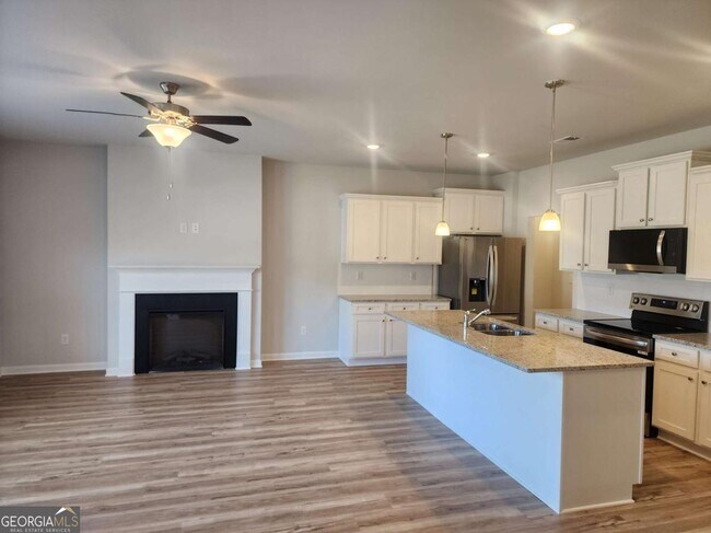 Building Photo - 832 Cygnet Ln