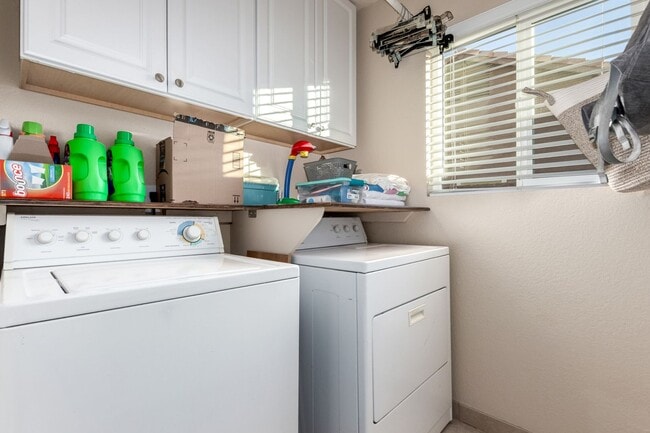 Building Photo - The Search is Over! 3-Bedroom, 2.5 baths with Refreshing Fenced Play Pool!