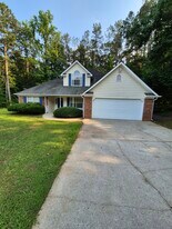 Building Photo - 153 Valleydale Dr