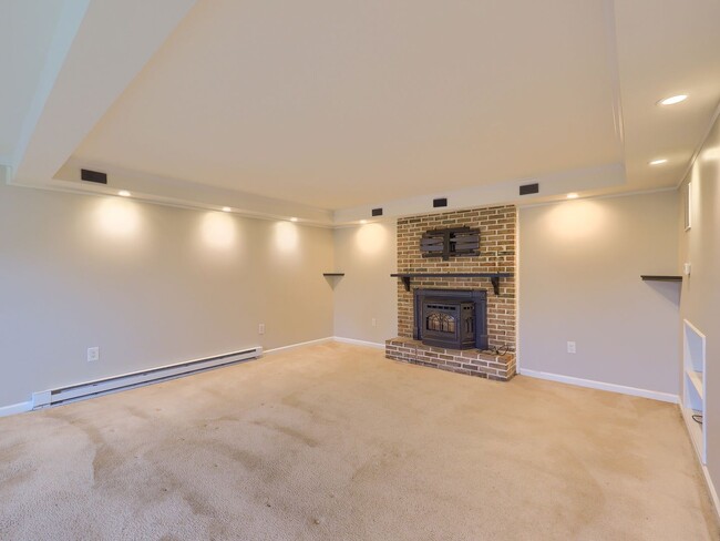 Building Photo - 3 Bedroom Single Family Home in Camp Hill
