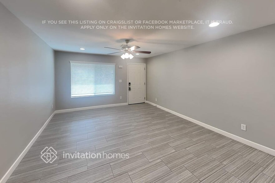 Building Photo - 5424 S El Camino Dr