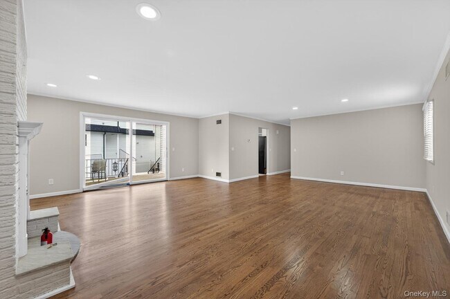 Building Photo - 68 Graywood Rd