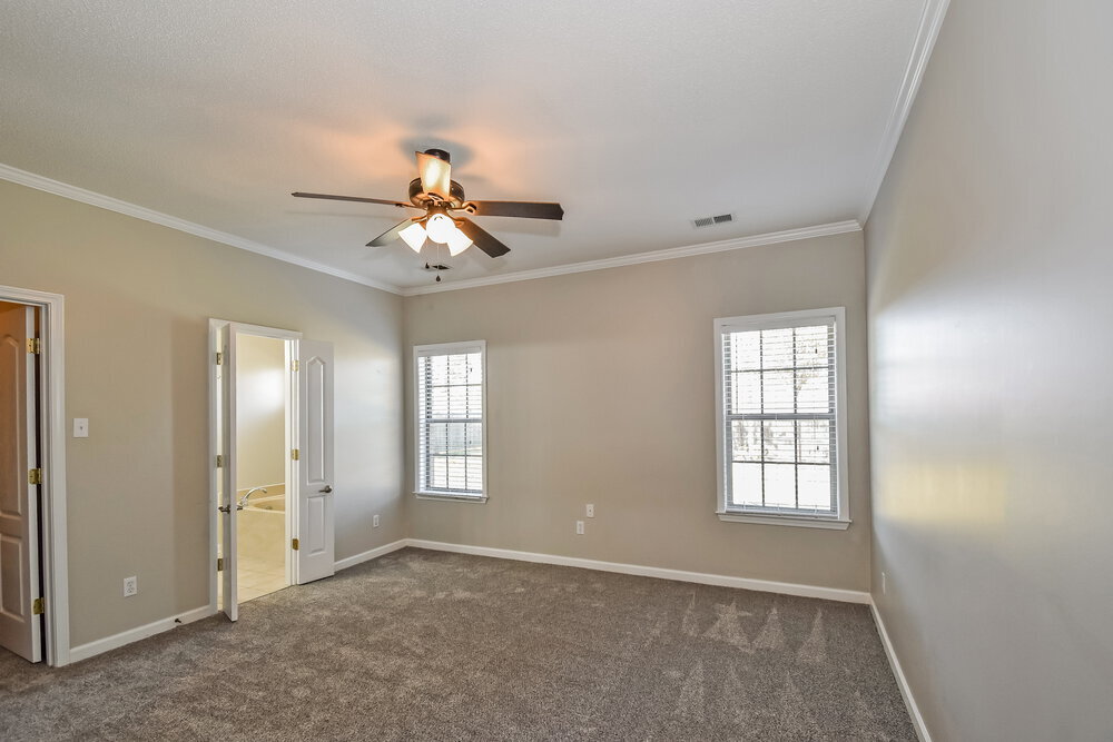 Building Photo - 120 Penny Ln