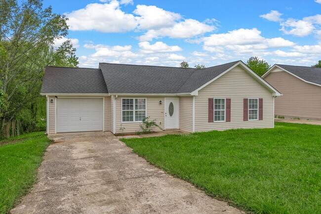 Building Photo - 402 Faulkner Dr