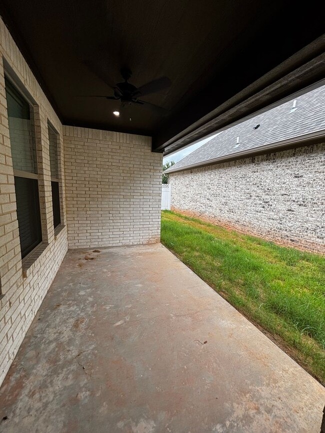 Building Photo - 7B Fernwood Dr