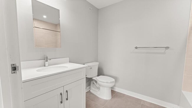 Building Photo - 475 Communipaw Ave