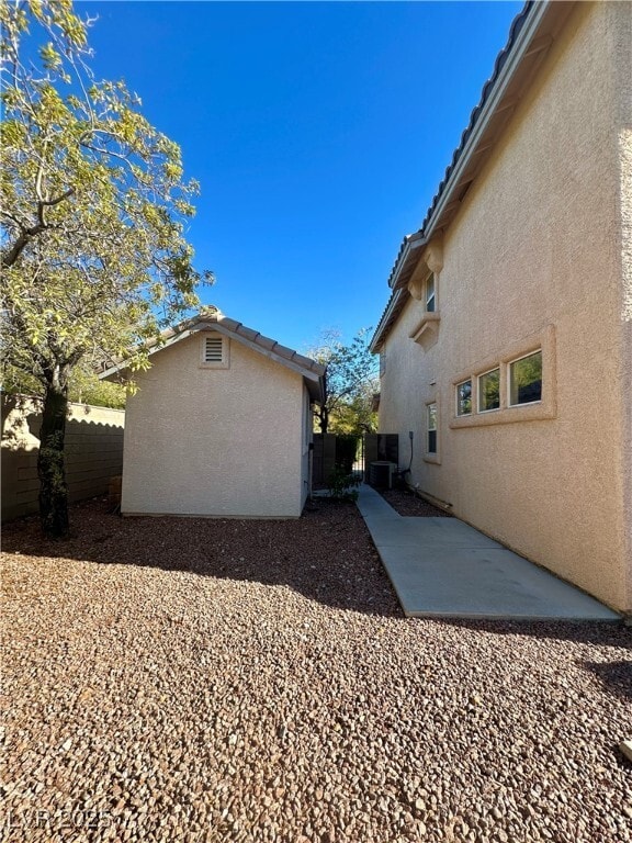 Building Photo - 2705 Sweet Willow Ln