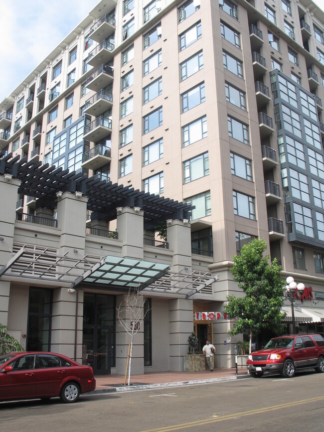 Primary Photo - Beautiful Gaslamp Condo