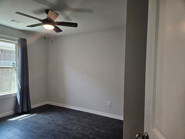 Building Photo - 2833 Bretton Woods Dr