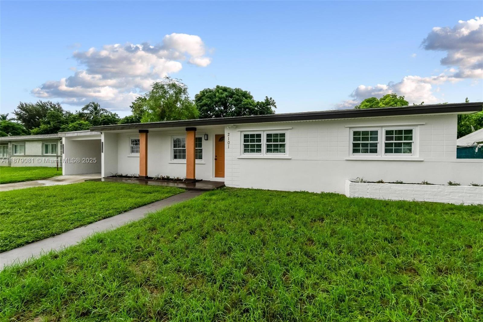 Building Photo - 2101 NW 189th Ter